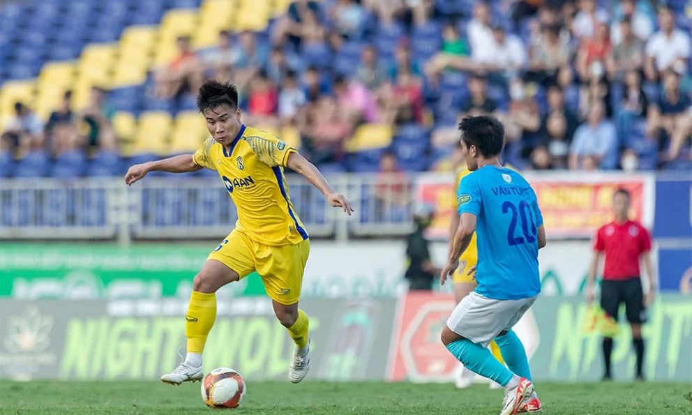 Gieo “trái đắng” cho huyền thoại Australia, cầu thủ xứ Nghệ báo tin vui tới U23 Việt Nam
