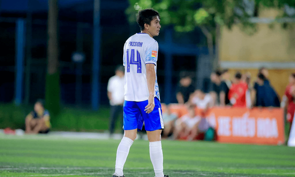 Sang Việt Nam đá phủi, cựu sao Thái Lan từng 2 lần vô địch AFF Cup thua thảm 1-5 ngay trận ra quân