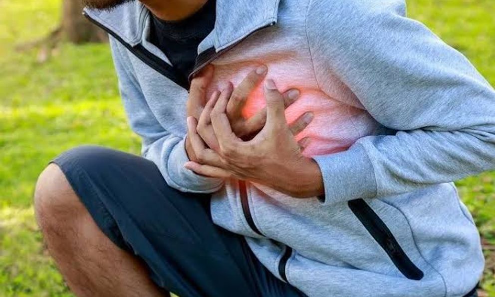 Ngày càng nhiều người đột tử do tim: Bác sĩ chỉ rõ 4 tín hiệu không được bỏ qua