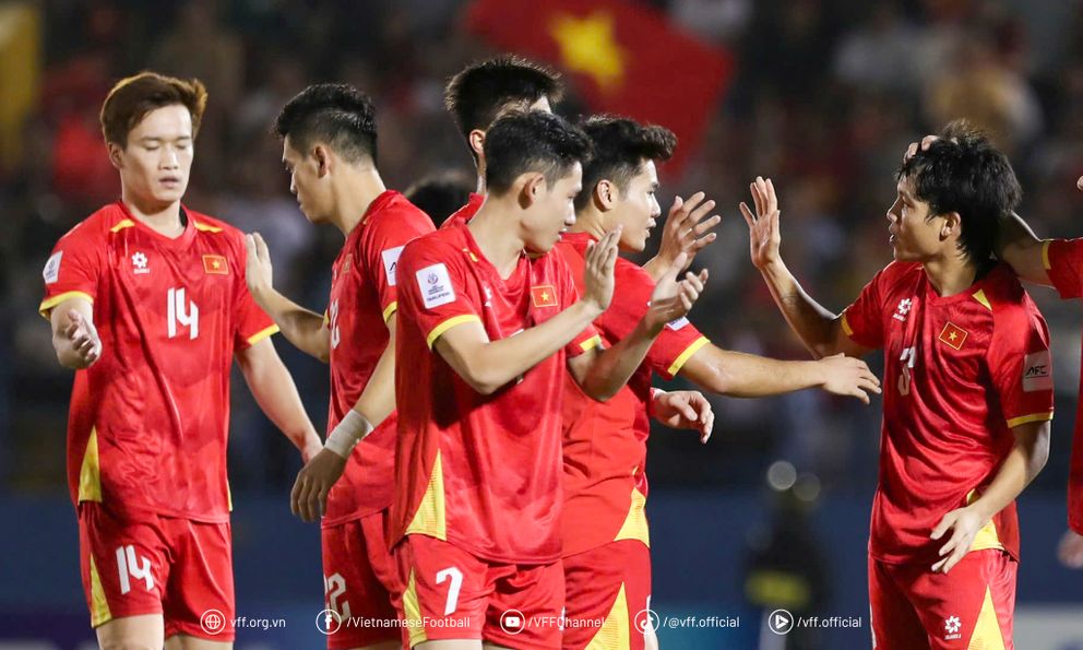 ĐT Việt Nam chính thức công bố đội hình dự FIFA ASIAN Cup: Có 2 nhân tố mới, Văn Hậu bị loại