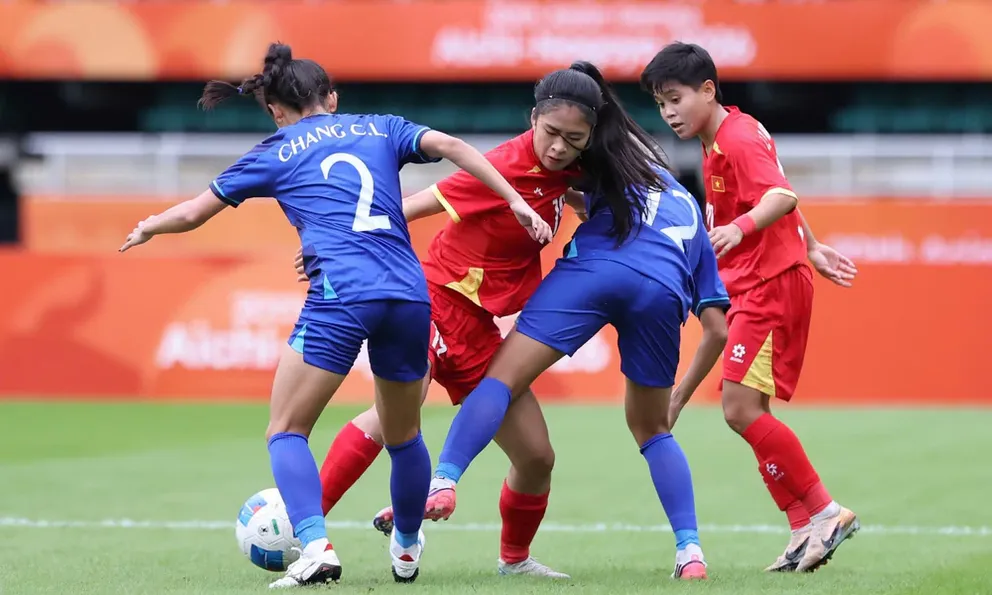 Sao Thái Lan: “Mục tiêu duy nhất của chúng tôi là đánh bại tuyển Việt Nam”