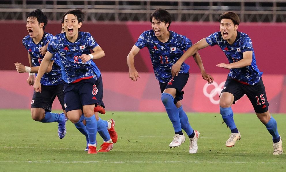 Thắng “siêu nghẹt thở” 9-8 ở loạt luân lưu, Nhật Bản vào chung kết ASIAD