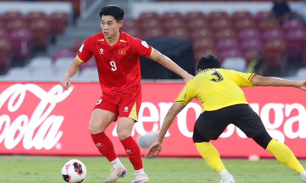 Chốt thể thức vòng loại World Cup 2030: Việt Nam vào thẳng vòng 2, Malaysia 