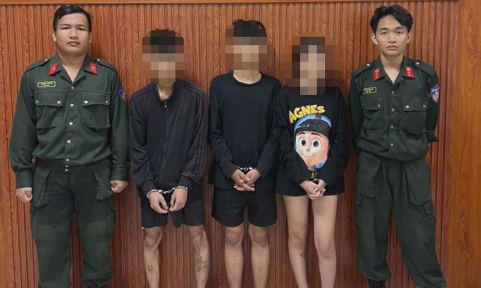 Khám xét khẩn cấp phòng trọ, bắt Phạm Tường Vy SN 2008 và 2 thanh niên