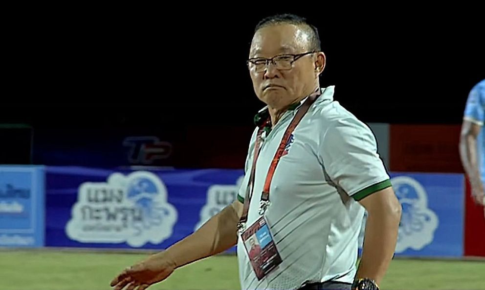 HLV Park Hang-seo bất ngờ “im hơi lặng tiếng” ở Thái Lan suốt 1 tháng, lý do vì sao?