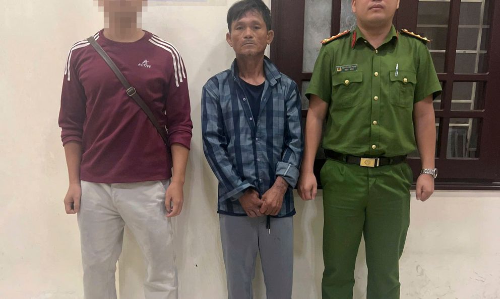 Công an bất ngờ kiểm tra nơi ở, bắt Lương Quốc Tuấn SN 1970 