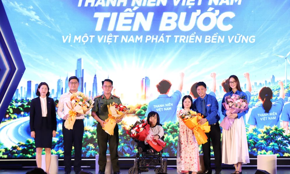 Diễn đàn kết nối, tiếp năng lượng cho thanh niên Việt Nam tiến bước