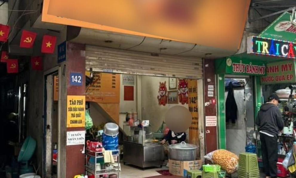 Cô gái tố bị nhân viên quán cháo sườn nổi tiếng Hà Nội hành hung đến gãy móng tay, công an tiếp nhận vụ việc