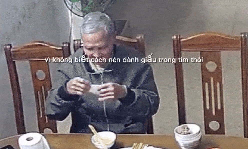 Cháu trai “bắt quả tang” ông nội U70 lén làm 1 việc khi không có ai, tiết lộ sau đó khiến tất cả oà khóc