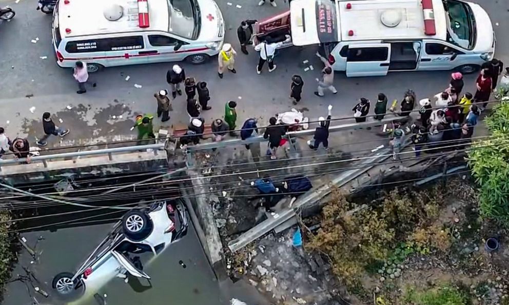 Xác định nguyên nhân ban đầu vụ ô tô lao xuống mương khiến 7 người tử vong ở Nam Định