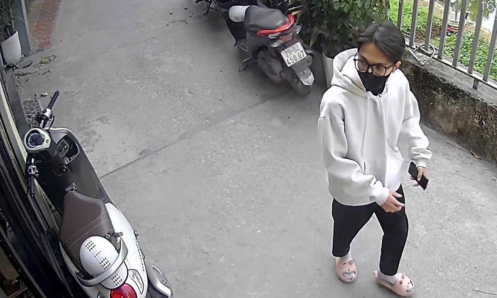 Hà Nội: Bắt quả tang thanh niên có ngoại hình thư sinh chuyên lang thang trộm hàng loạt xe của nhà dân