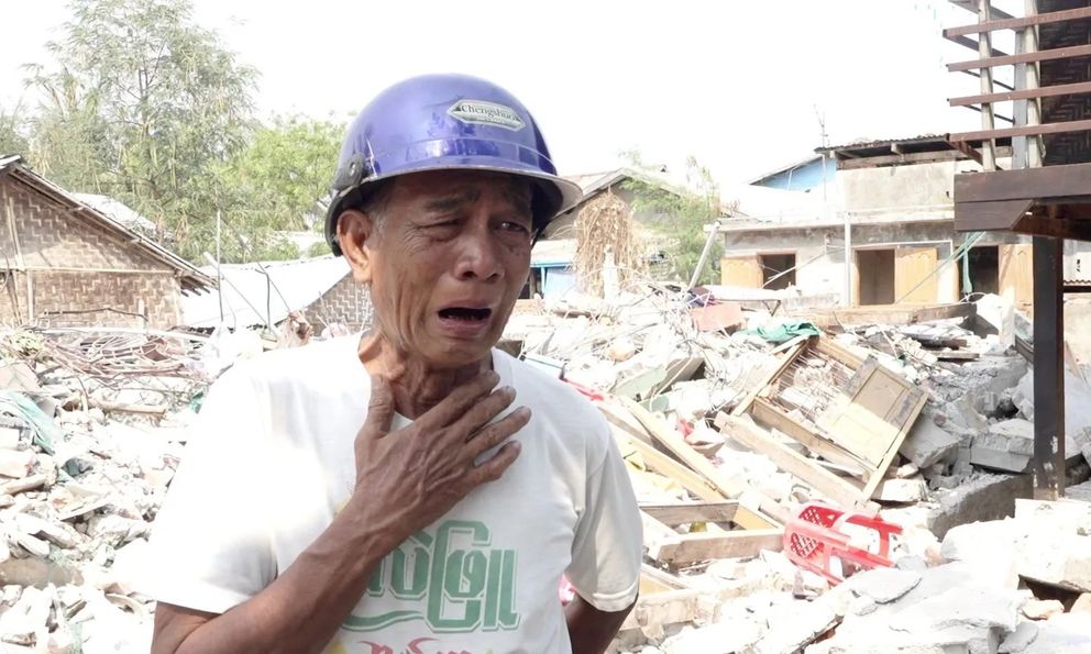 Động đất Myanmar: Hàng chục trẻ bị vùi lấp trong trường mẫu giáo, phụ huynh gào khóc gọi tên con suốt đêm giữa đống đổ nát