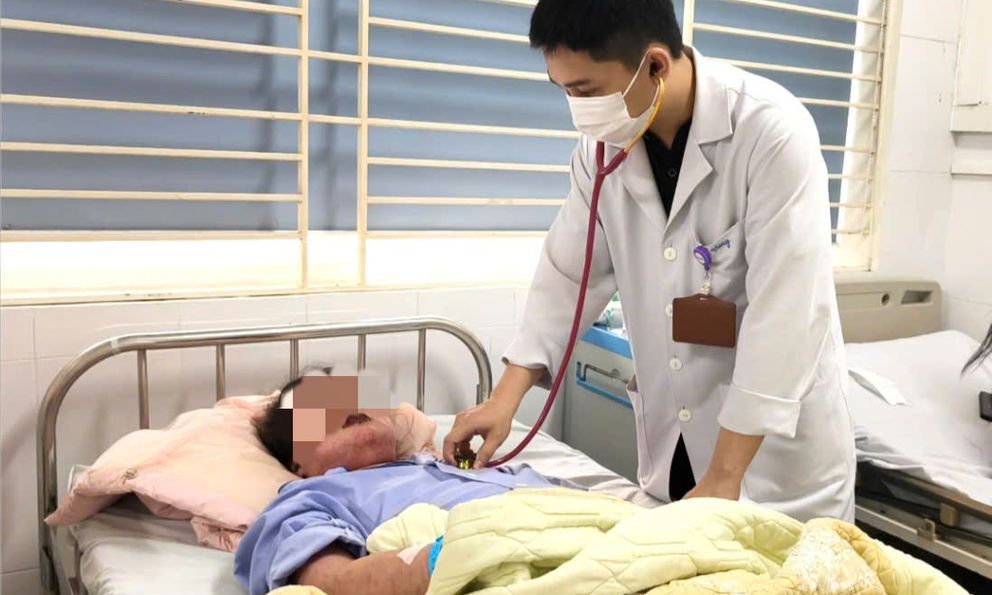 Tự mua thuốc cảm về uống, nữ bệnh nhân nhập viện vì hội chứng hoại tử da 