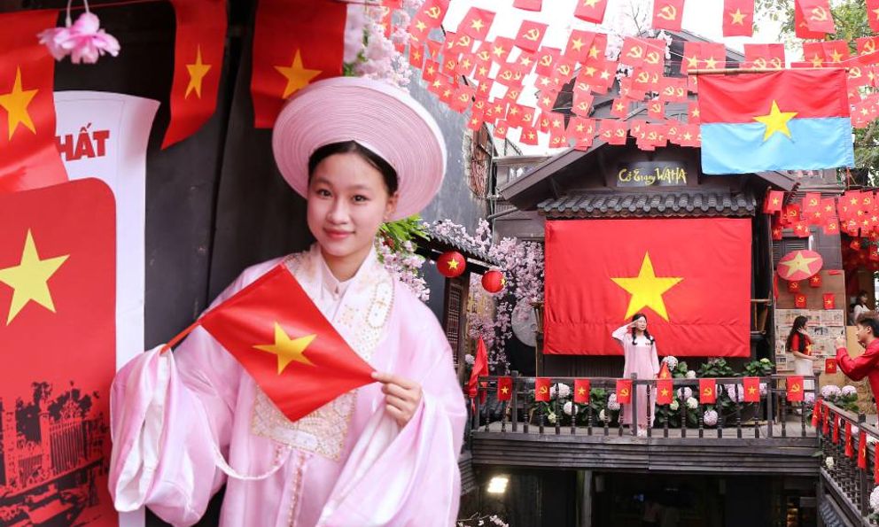 Quán cafe hot nhất dịp 30/4 ở Hà Nội: Cho thuê miễn phí 1.000 bộ trang phục, hỗ trợ làm tóc, chụp ảnh mà không cần mua đồ uống hay trả thêm tiền 