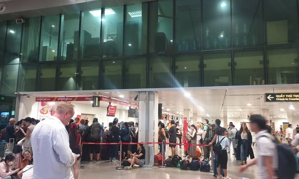 Nhiều hành khách bị chậm chuyến suốt nhiều tiếng, Vietjet nói gì?