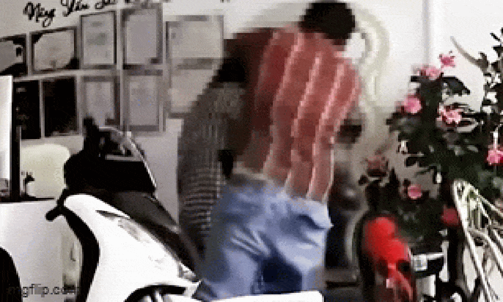 Vụ vợ đang ôm con nhỏ bị chồng đánh dã man, liên tục chửi bới: Hé lộ danh tính gã đàn ông vũ phu