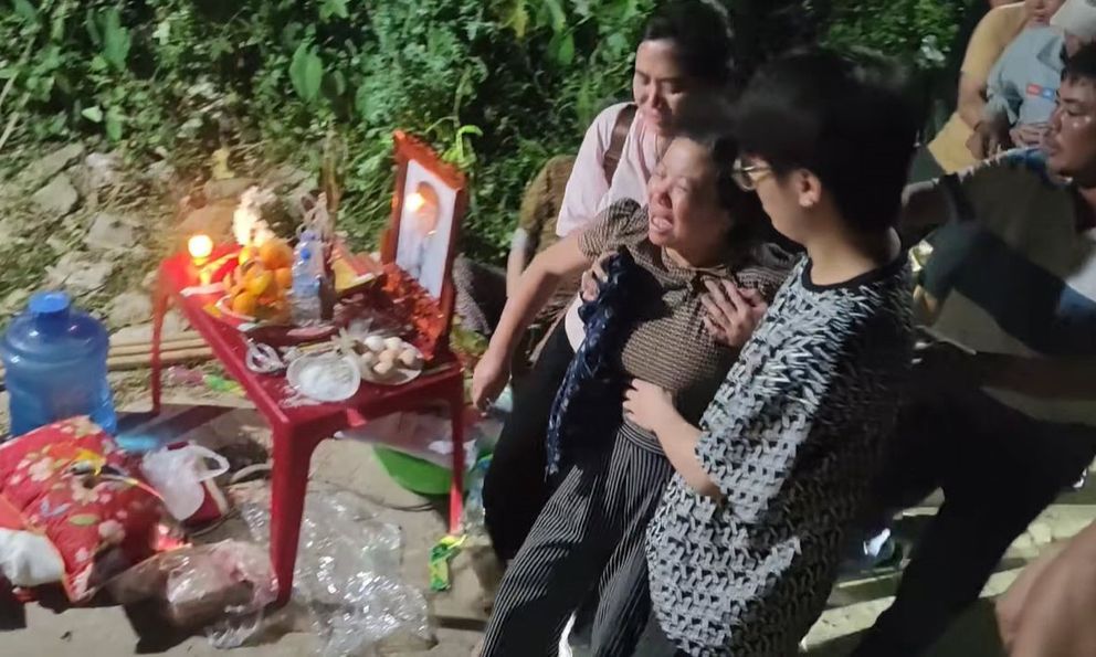 Sinh viên năm cuối Đại Học Y đuối nước ở Thái Bình, mẹ khóc ngất chứng kiến cảnh đau lòng