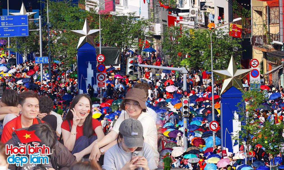 Đừng chỉ lo chọn chỗ đẹp, đây mới là thứ cần chuẩn bị kỹ trước giờ G lễ diễu binh 30/4 