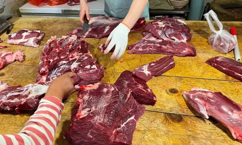 Khuyên thật: Mua thịt bò nếu thấy 3 điểm này đừng ngại quay đi ngay, tặng miễn phí cũng không lấy