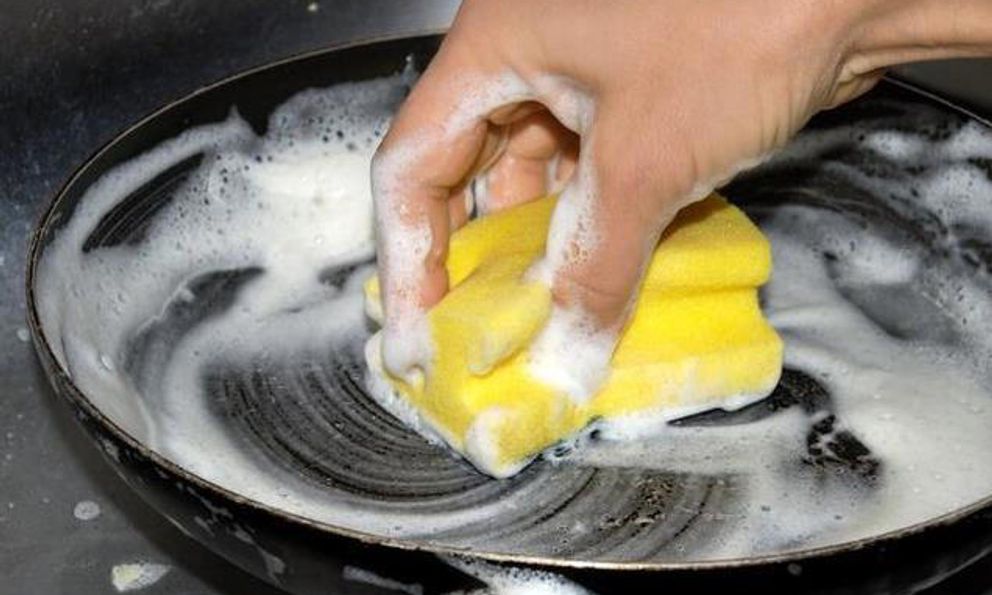 Cặp vợ chồng 30 tuổi cùng mắc ung thư dạ dày do thói quen rửa bát nhiều người cũng có