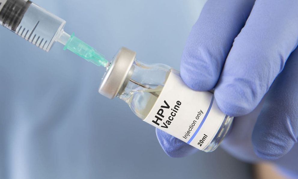 Tại sao vắc xin HPV không được khuyến nghị tiêm sau tuổi 45?