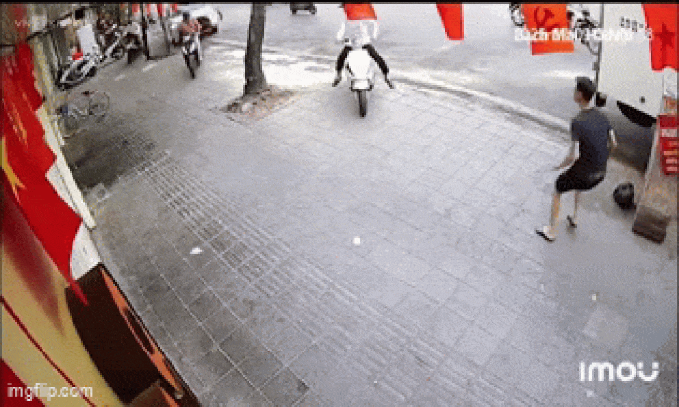 Các nạn nhân bị nữ tài xế ô tô tông liên hoàn ở Hà Nội hiện ra sao?