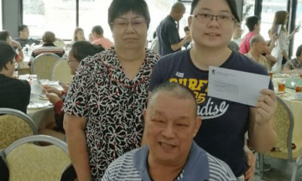 Lo lắng không được thừa kế căn nhà, con gái dùng dao tấn công cha 
