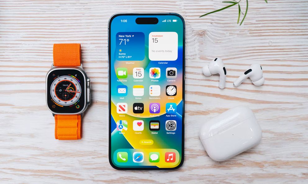 Apple mang loạt tính năng về sức khoẻ trên Apple Watch và AirPods Pro 2 đến người dùng Việt
