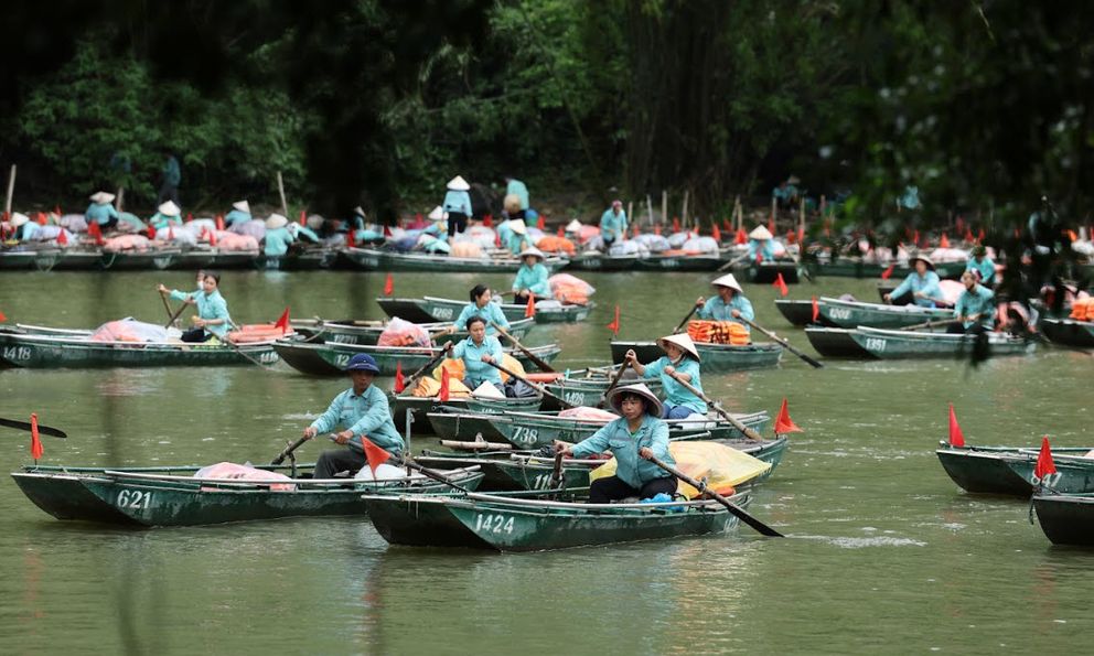 Ninh Bình tạm dừng hoạt động đón khách du lịch bằng tàu thuyền