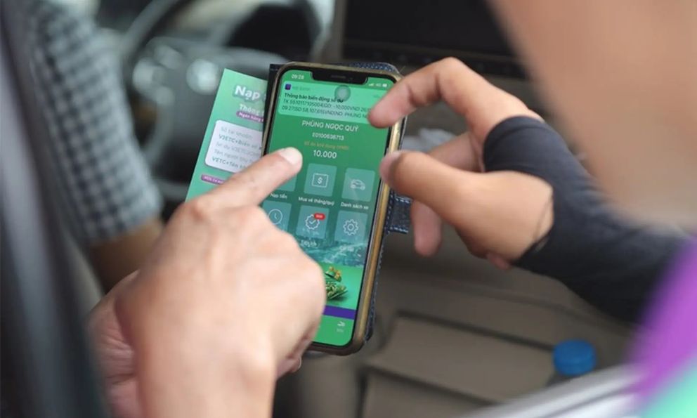 Cách chuyển sang tài khoản giao thông để ô tô được qua trạm thu phí