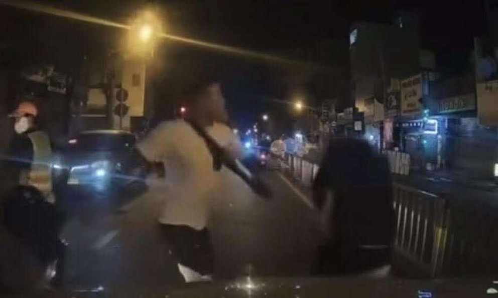 Bắt khẩn cấp nam thanh niên đánh tài xế xe công nghệ ở TP.HCM