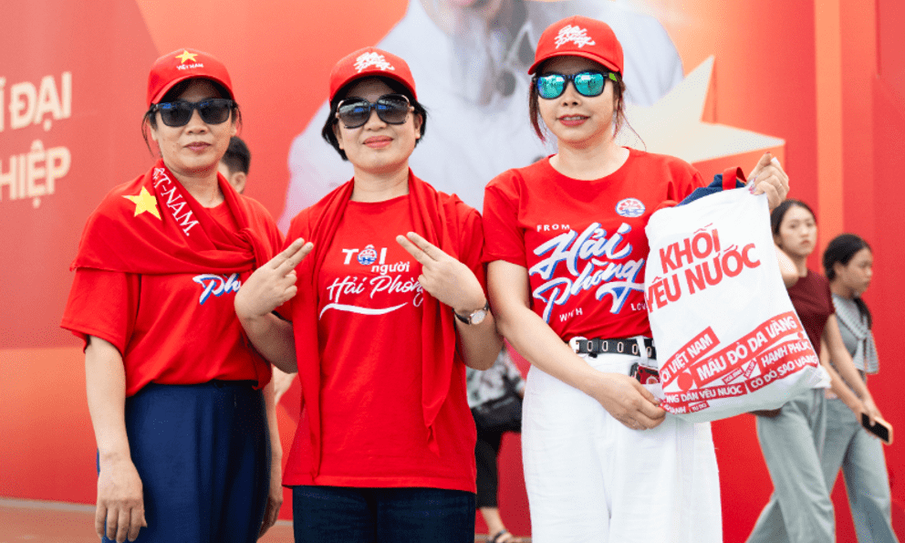 Người Hải Phòng nói gì khi được đưa đón miễn phí đi Triển lãm A80?