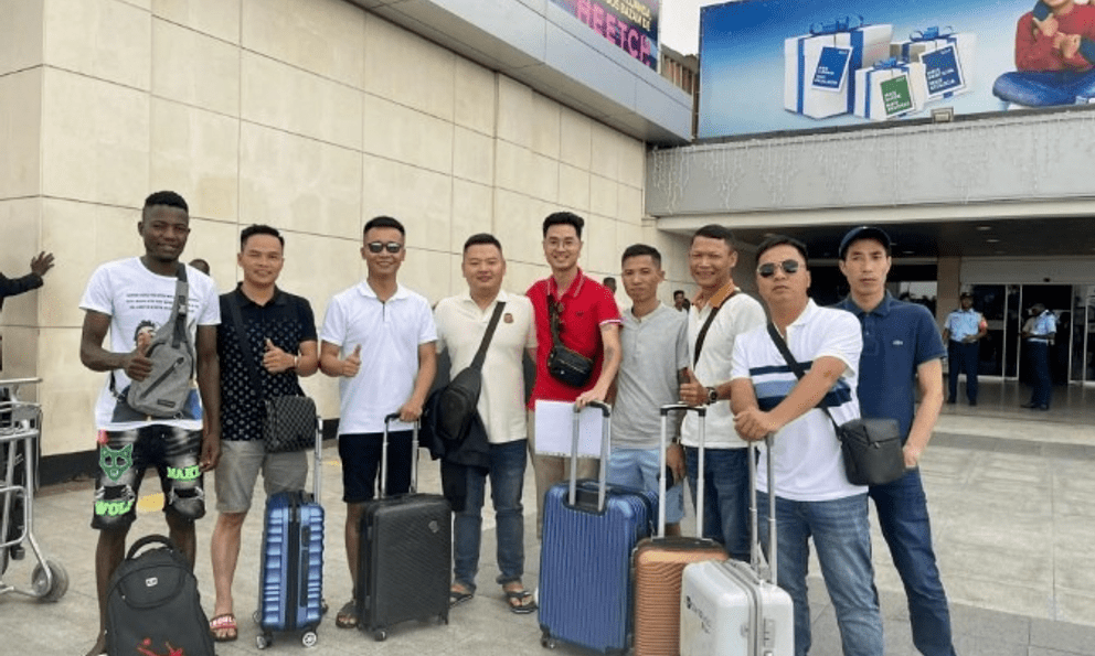 Thành viên thân cận với Quang Linh Vlogs đột ngột rời team