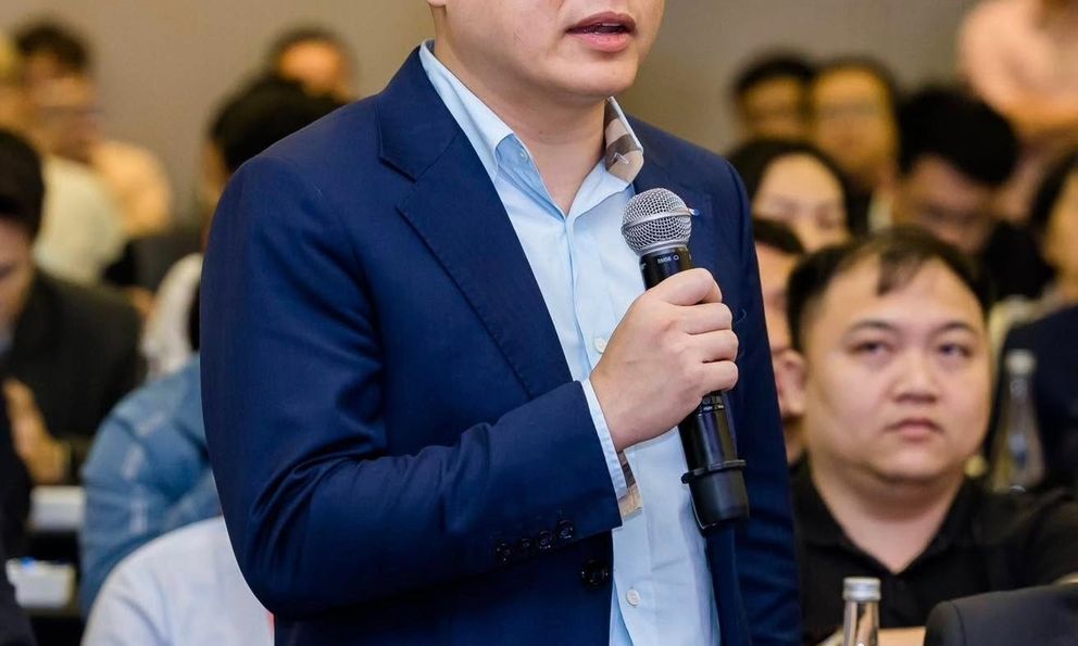 Con đường làm giàu của Shark Bình