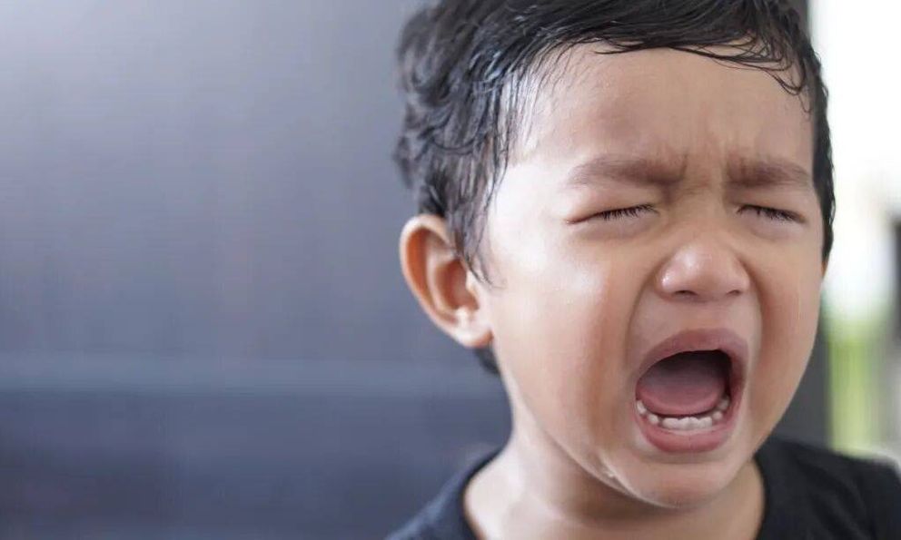 Nhà có con trai mà cha mẹ cứ nói 6 câu này thì ngang hủy hoại cuộc đời con