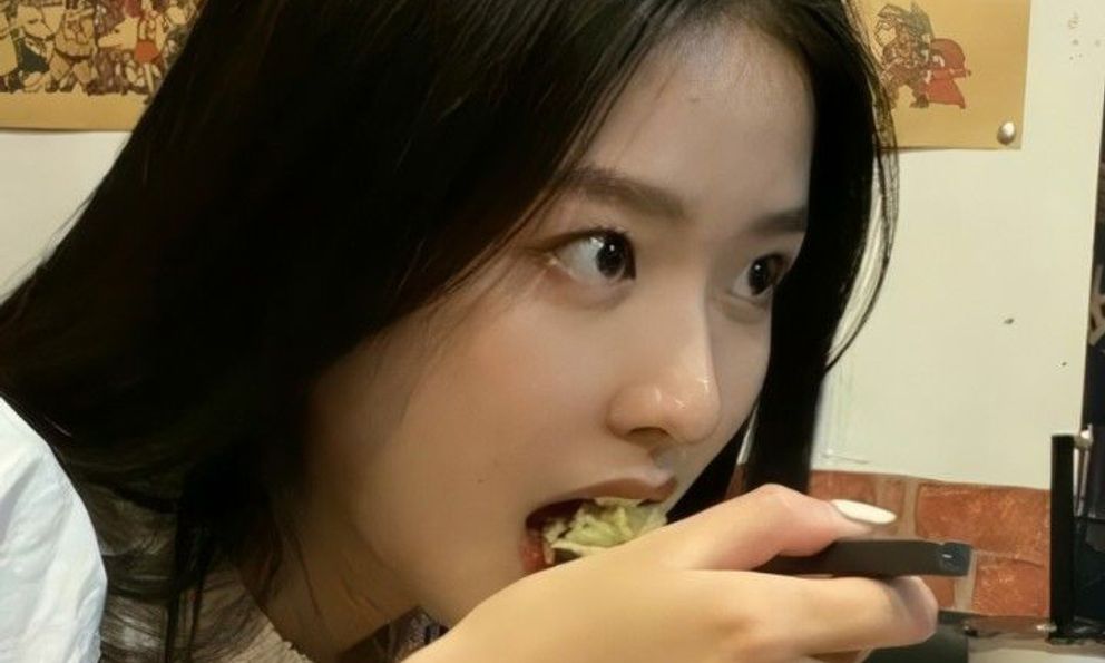 Đang ăn mà cảm nhận được 6 thứ này phải lên lịch đi khám ngay hôm sau: Đủ loại ung thư đã đến!