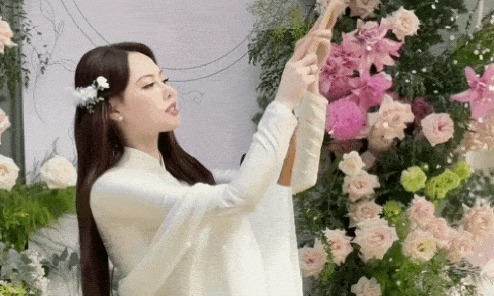 Hỷ sự Vbiz: 1 Á hậu và doanh nhân bí mật tổ chức lễ đón dâu vào hôm nay!