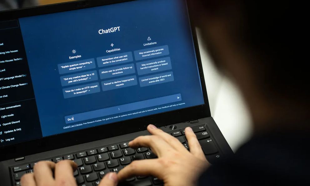 Đề xuất phạt tới 2 tỉ đồng với hành vi dùng AI sau