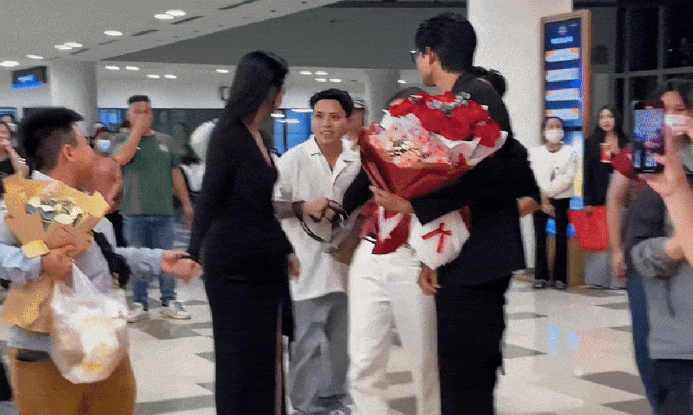 Trao ngay ngôi nữ hoàng thảm đỏ cho mỹ nhân đẹp nhất miền Tây này đi: Visual sang xịn mịn, đố ai cưỡng lại nổi