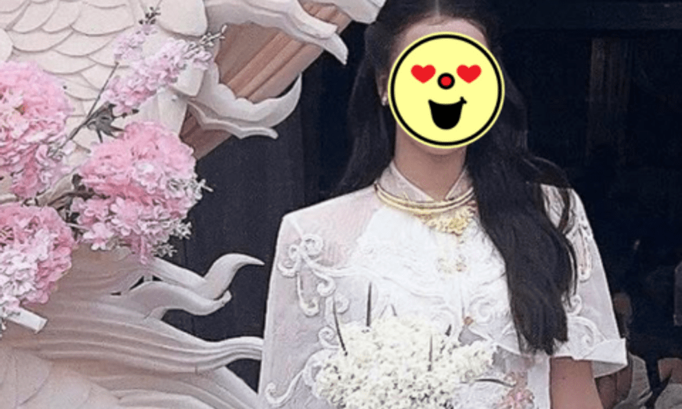 Á hậu Việt bí mật tổ chức lễ ăn hỏi, chồng doanh nhân lần đầu lộ rõ mặt