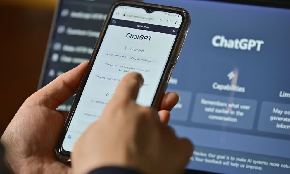 Tin buồn cho người dùng ChatGPT miễn phí