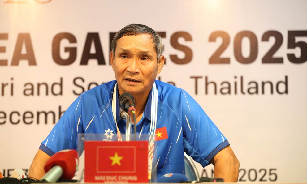 Tuyển Việt Nam mất penalty tại SEA Games, HLV Mai Đức Chung bức xúc: Trọng tài không công bằng 