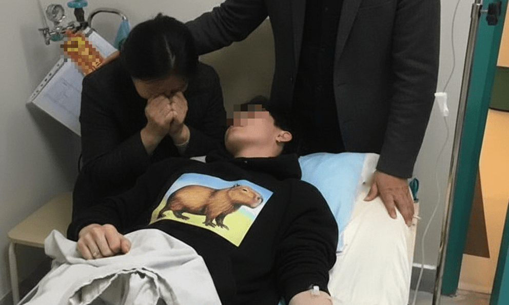 Cả nhà 3 người cùng mắc ung thư tuyến tụy, người mẹ òa khóc: “Tôi hứa không làm vậy khi nấu ăn nữa!”