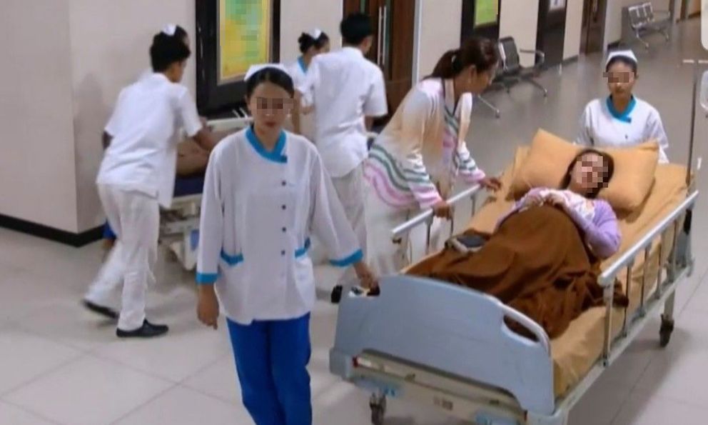 Nữ sinh 15 tuổi đã qua đời vì ung thư đại trực tràng, bác sĩ thở dài: “Ăn uống thế này mình đồng da sắt cũng đổ bệnh!”