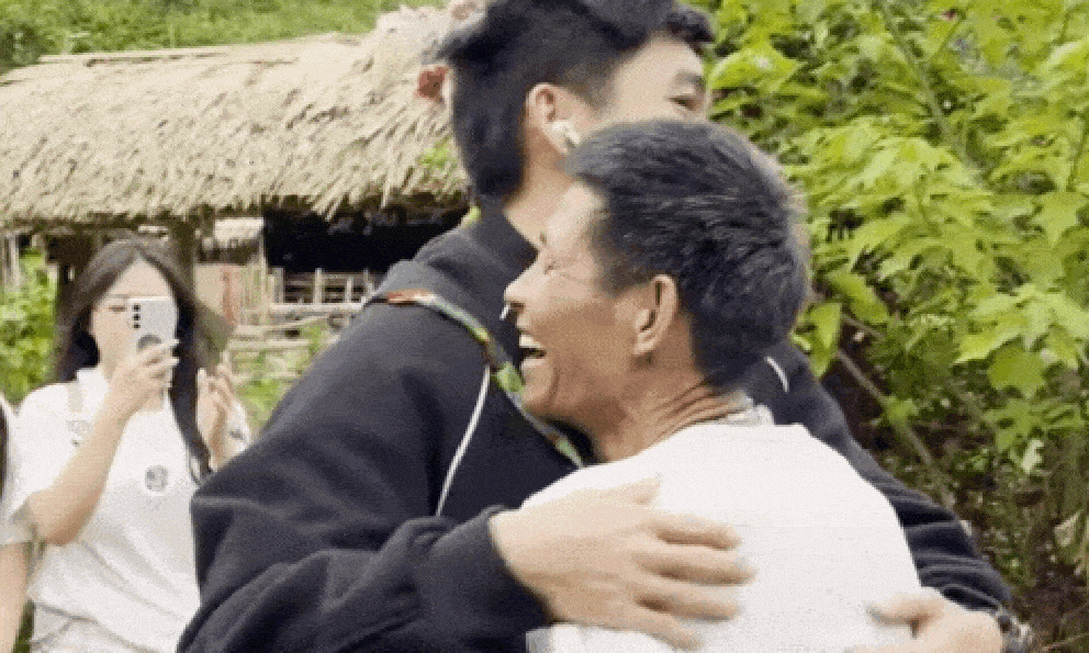 Hình ảnh và câu nói cuối cùng của nhân vật Gia đình Haha vừa qua đời 