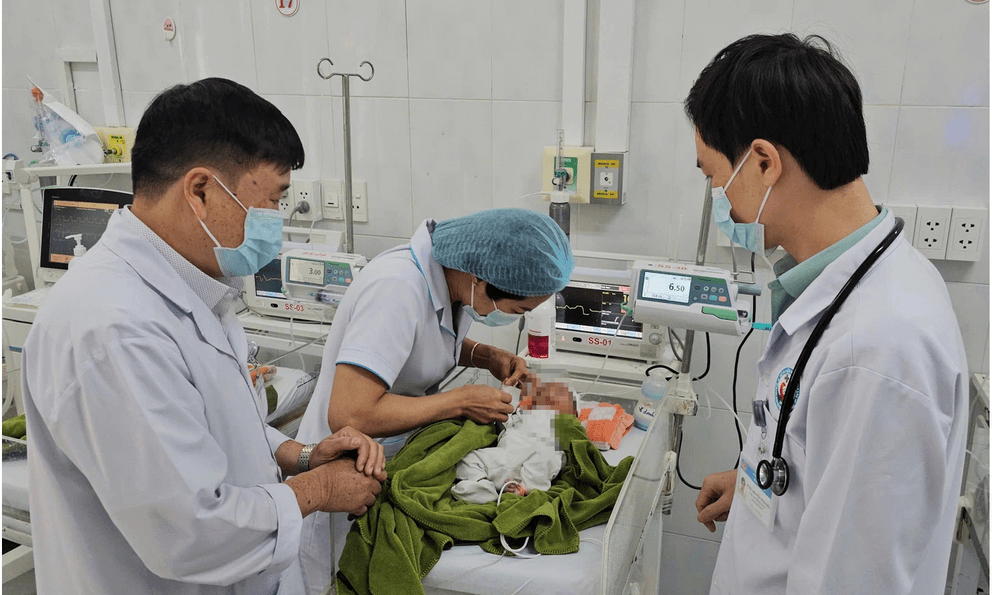 Bất ngờ cuộc sống hiện tại của em bé bị vùi lấp ở vườn cao su