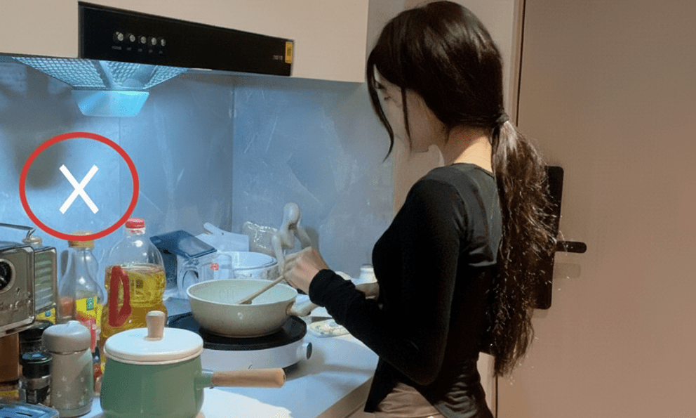 Nhà chật đến đâu cũng ĐỪNG để 8 thứ này gần bếp nấu, dễ cháy nổ còn biến chất, ăn vào như nuốt “ổ bệnh” 