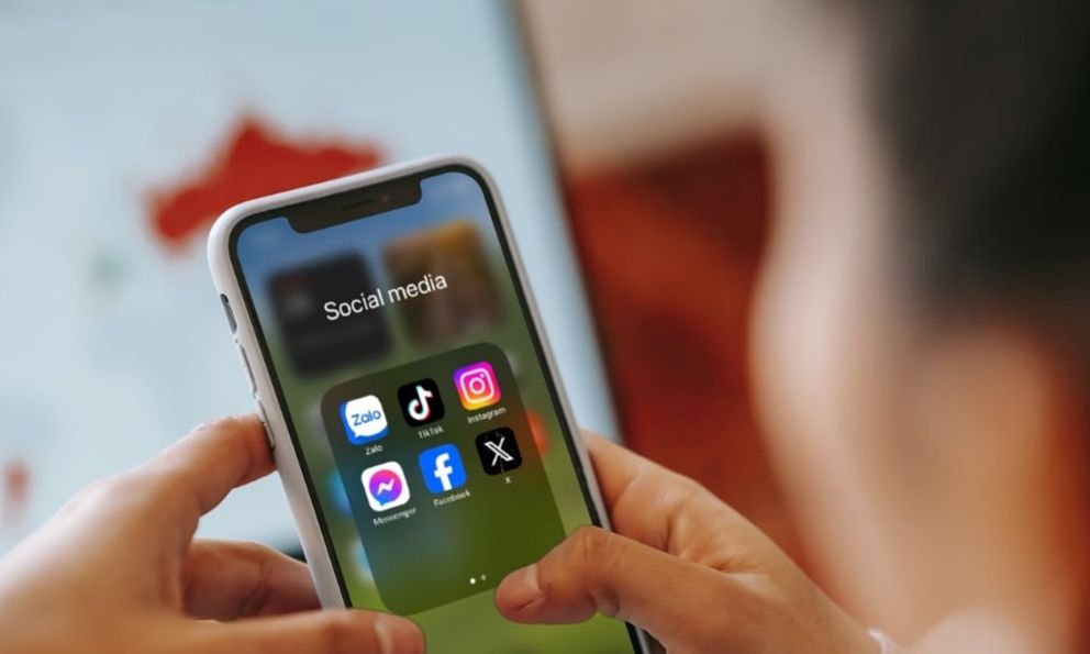 Thay đổi khi dùng Zalo, Facebook,... từ 1/1/2026