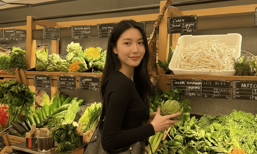 Chợ Việt quanh năm đều sẵn loại rau là 