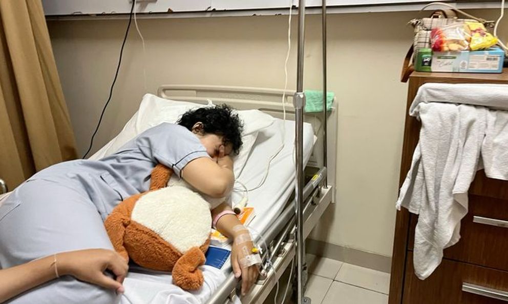 Ngày càng có nhiều người chết vì ung thư dạ dày? Bác sĩ cảnh báo: Đang ăn thấy 4 thứ này KHÁM NGAY còn kịp!